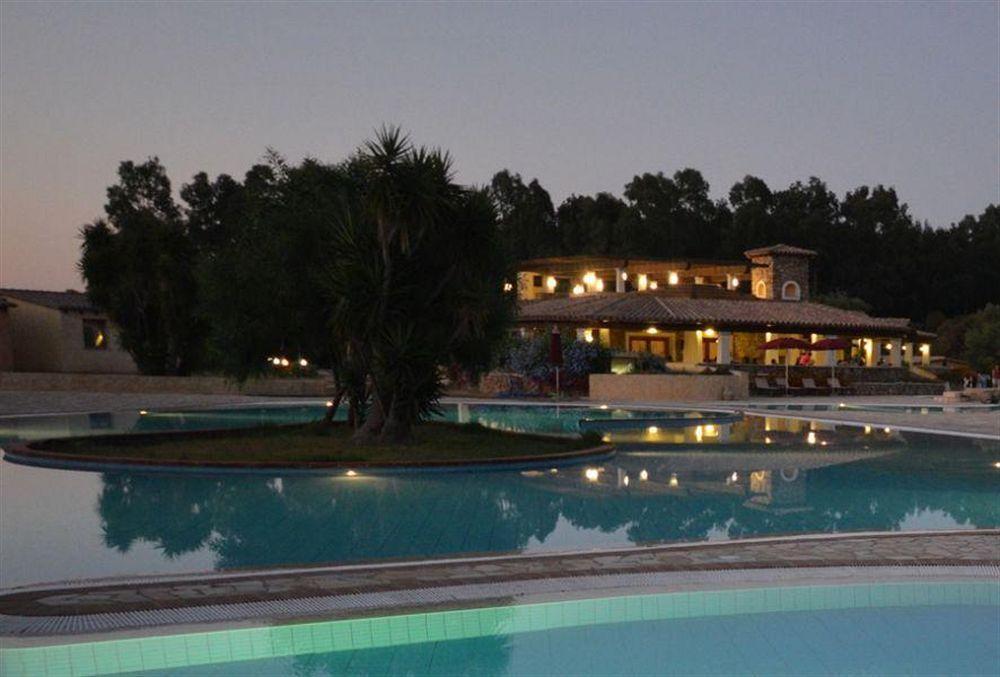 Limone Beach Resort Castiadas Exteriér fotografie